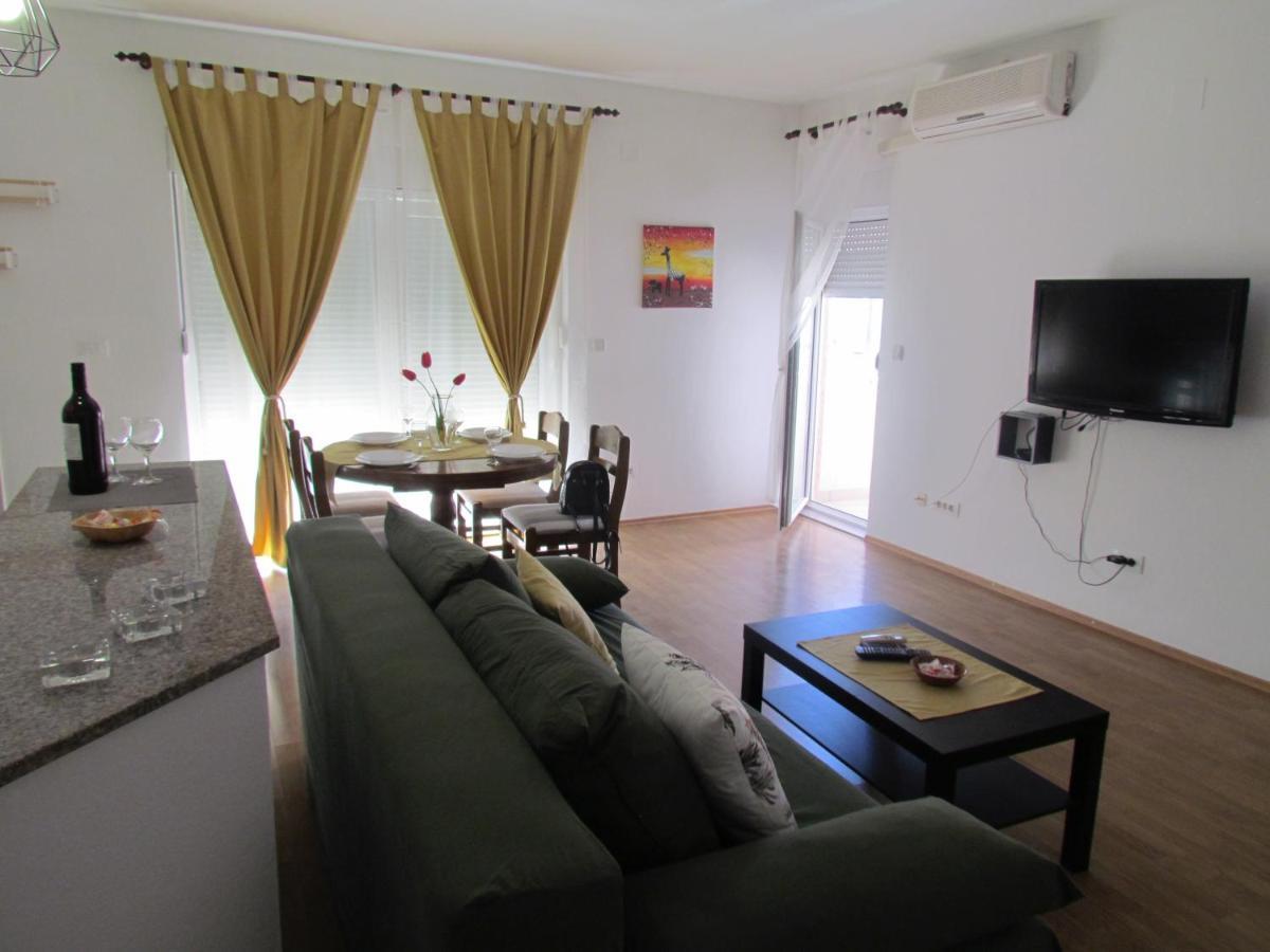 Apartman Petra Kaštela Exteriör bild